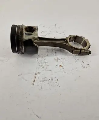 Seat Exeo (3R) Piston CAGA