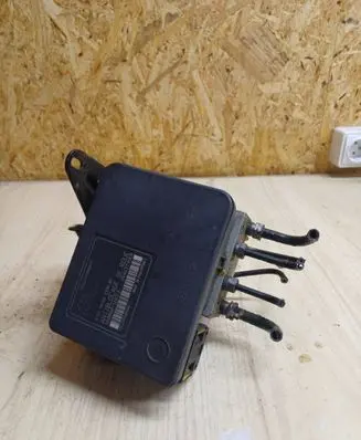 Citroen C5 ABS Pump 00403741E0 2LU7F08D06 10096011653