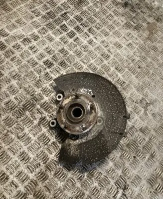 Jaguar XJ X350 Rear wheel hub C2C33604 2W935A971AF