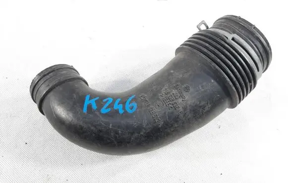 Volkswagen Touareg I Air intake hose/pipe 7L6128628B