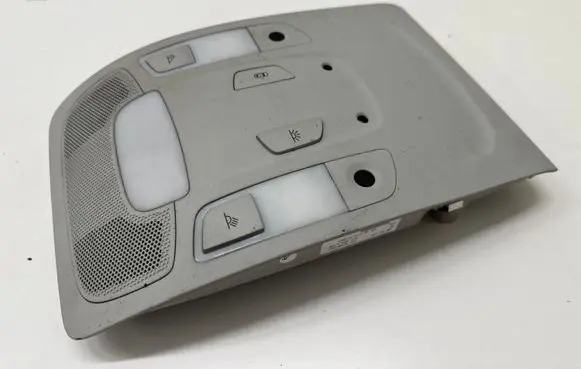 Audi A6 S6 C7 4G Front seat light 4G0947135