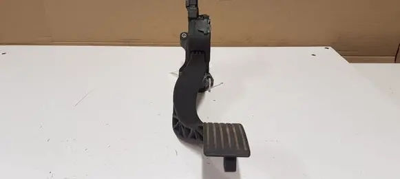 Peugeot 207 Accelerator throttle pedal 968143438000 6PV00908302