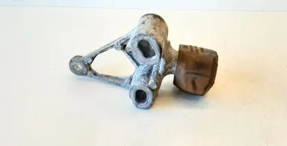 Audi A4 S4 B8 8K Engine mount bracket 8K0199339D