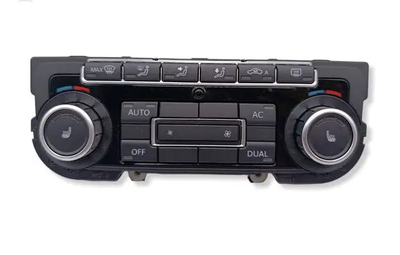 Volkswagen Golf VI Climate control unit 5K0907044AK SW0305 5HB00974621