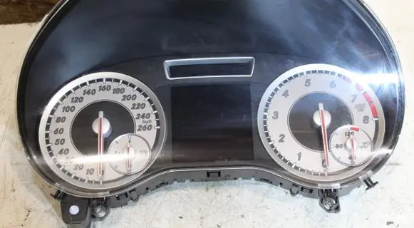 Mercedes-Benz A W176 Speedometer (instrument cluster) A1769002903 A1729025105 A1769011702