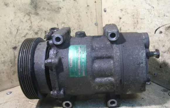 Renault Scenic I Air conditioning (A/C) compressor (pump) 77001110366177901934