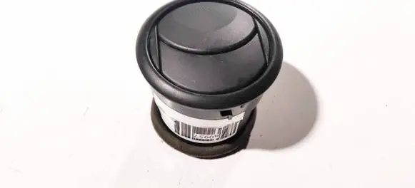 Dash center air vent grill