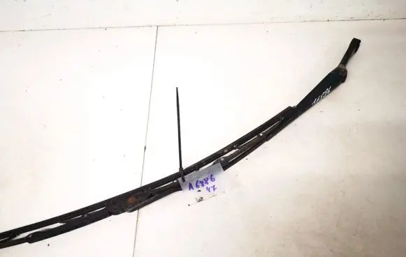Volkswagen PASSAT B5 Front wiper blade arm 3b1955409