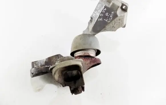 Audi A6 S6 C5 4B Engine mount bracket 8d0199307kI