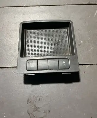 Glove box