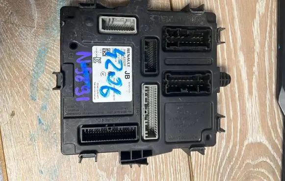 Renault Megane IV Other control units/modules 284B14352R