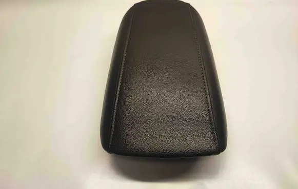 Ford Fusion Armrest L0210263AA08FT7 L0210263AA