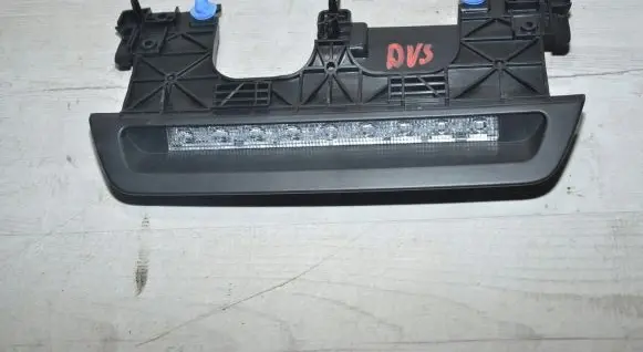 Dacia Duster II Third/center stoplight 265958992R