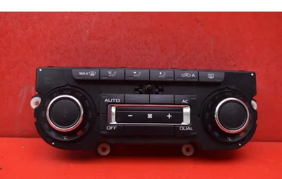 Skoda Octavia Mk2 (1Z) Climate control unit 3T0907044AR