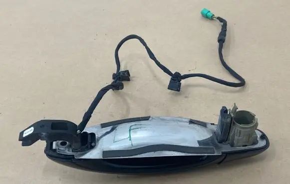 Bentley Continental Front door exterior handle 3W0837205 3W05837167A