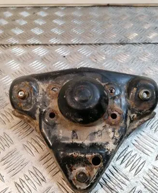 Audi A6 S6 C5 4B Coil spring mount 
