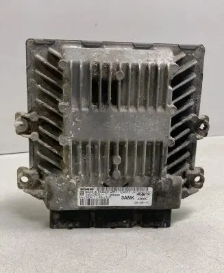 Ford Focus Engine control unit/module 4M5112A650JK 5WS40303JT