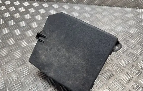 Mitsubishi Outlander Fuse module