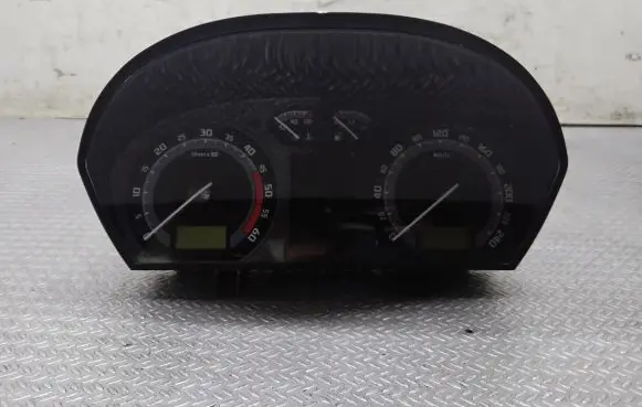 Skoda Fabia Mk1 (6Y) Speedometer (instrument cluster) 6Y0920883D