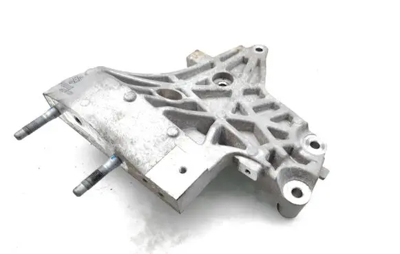 Hyundai Kona I Engine mounting bracket 