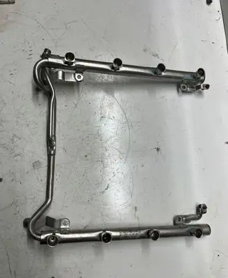 Audi A4 S4 B7 8E 8H Fuel main line pipe 079133681M