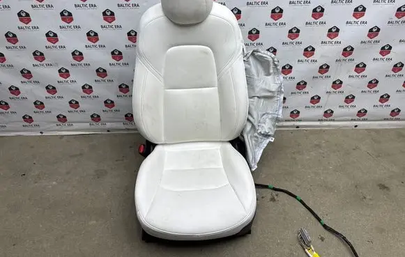Tesla Model 3 Front driver seat 145694200E 45694200