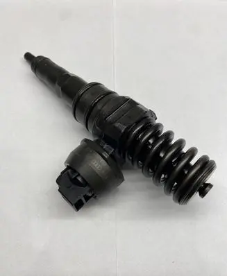 Volkswagen PASSAT B6 Fuel injector 038130073AG