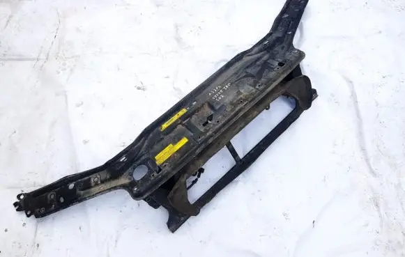 Renault Scenic I Radiator support slam panel