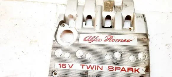 Engine cover (trim)