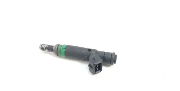 BMW X5 E70 Fuel injector 7525721