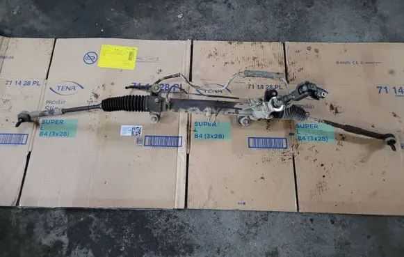Toyota Avensis T250 Steering rack