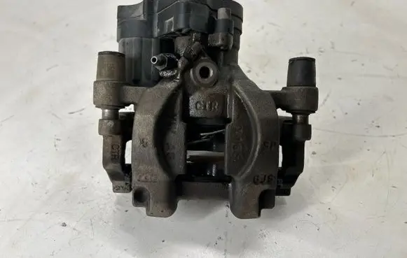 Rear brake caliper