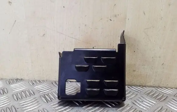 Volvo S80 Other engine bay part