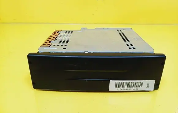 Renault Espace IV Radio/CD/DVD/GPS head unit 8200205833C