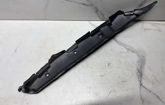 Mercedes-Benz A W176 Fender foam support/seal 1768890000