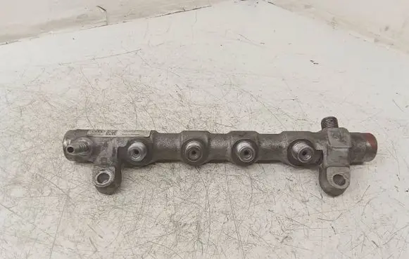 Audi Q5 SQ5 Fuel main line pipe 03L130089Q