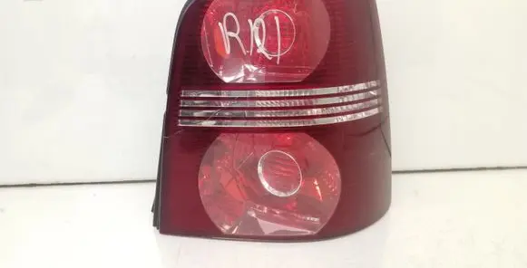 Volkswagen Touran I Rear/tail lights 1T0945096J 1T0945112G