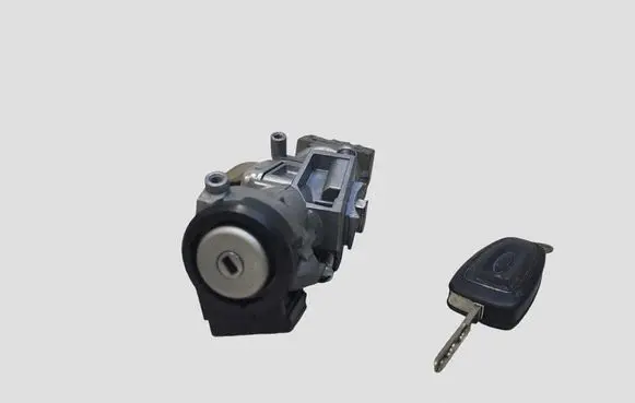 Ford C-MAX II Ignition lock 3M513F880AE 6E5T15607CA