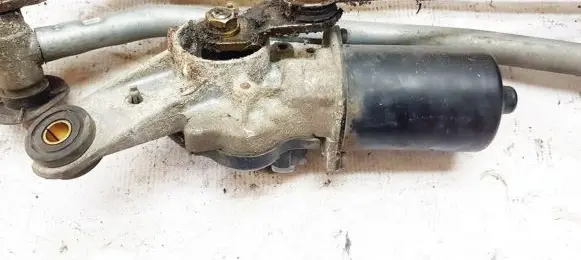 Nissan Almera N16 Wiper motor tt3302472ma