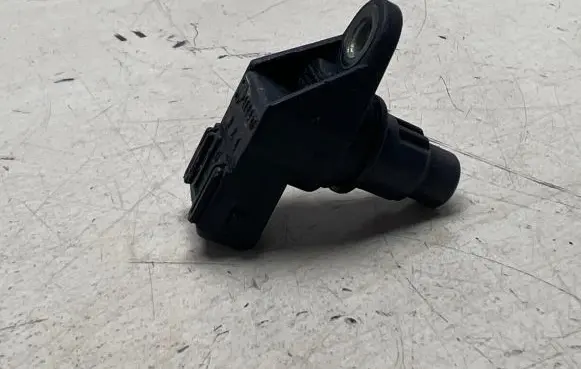 Renault Laguna I Camshaft position sensor 8200038472 PA66GF30