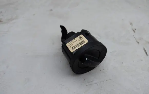 Volkswagen Touareg I Light switch 7L6941431A