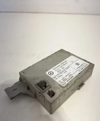 Mercedes-Benz E W211 Gateway control module A2115408545 A2115408345 A2114420027