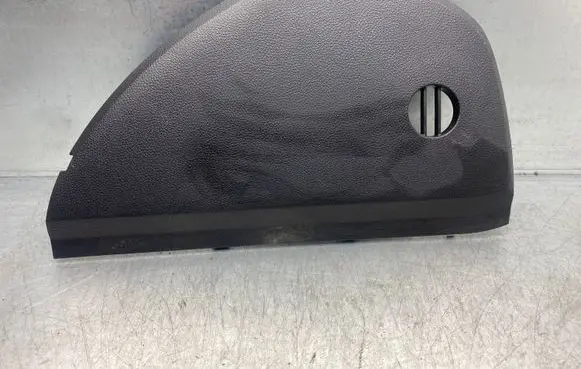 Skoda Octavia Mk2 (1Z) Dashboard side end trim 00120111390420 1Z0857504