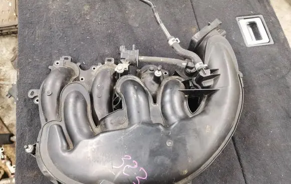 Lexus GS 300 350 430 450H Intake manifold