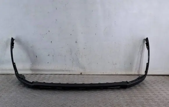 Front bumper lip