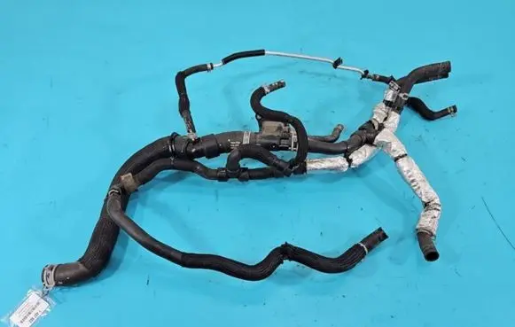 Ford Fusion II Engine coolant pipe/hose HG93-8B274-AA IMPRK1437802