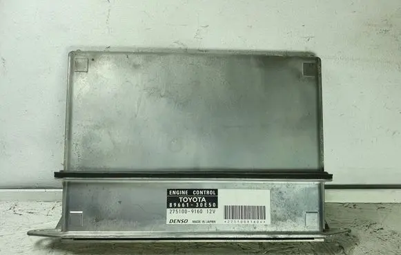 Lexus GS 300 350 430 450H Engine control unit/module 8966130E50 2751009160