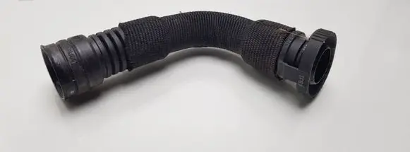 Skoda Fabia Mk1 (6Y) Breather hose/pipe 038103493