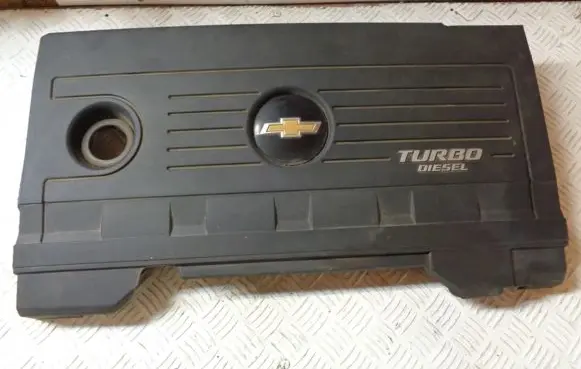 Chevrolet Cruze Engine cover (trim) 25185145