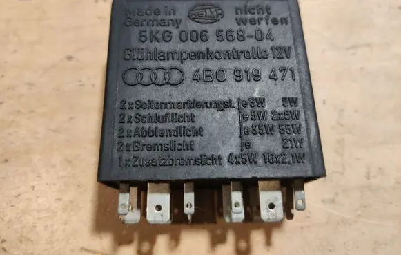 Audi A8 S8 D2 4D Other relay 5KG00656804
